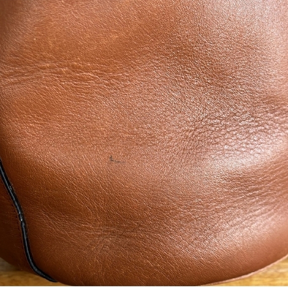 2014 Coach Duffle Bag - Picture 14 of 16